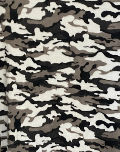 Lilly Craft Grey and Black Camouflage FLEECE Fabric 100% Polyester - 58 60 Wide and Sold by the Yard