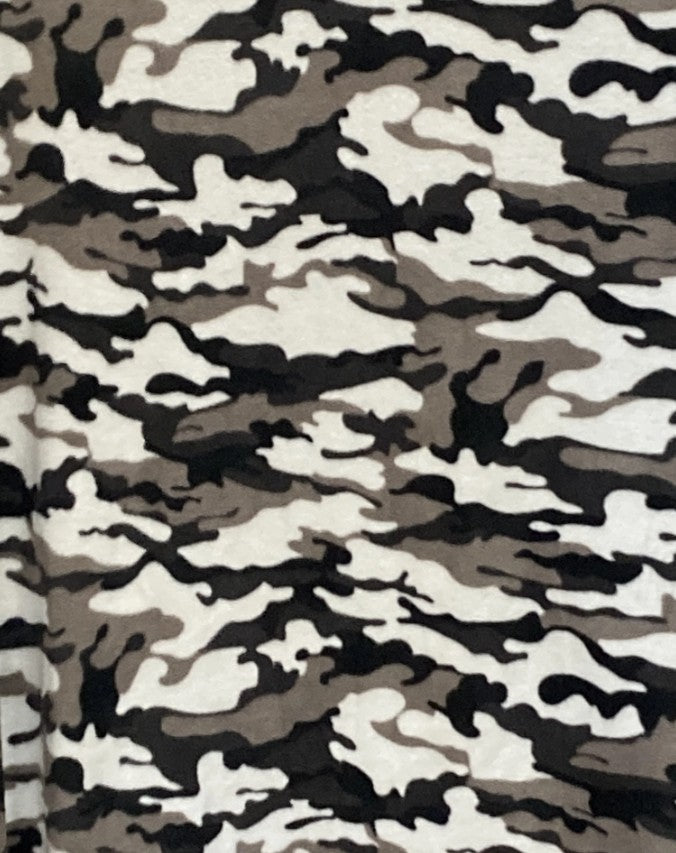 Lilly Craft Grey and Black Camouflage FLEECE Fabric 100% Polyester - 58 60 Wide and Sold by the Yard